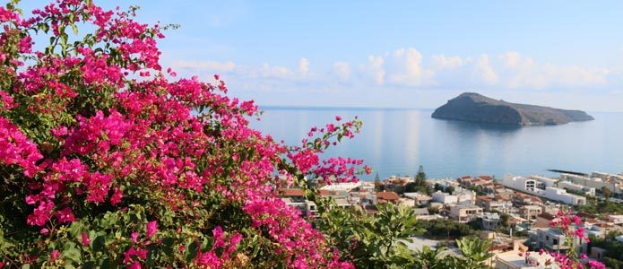 Utsikt över Agia Marina på Kreta