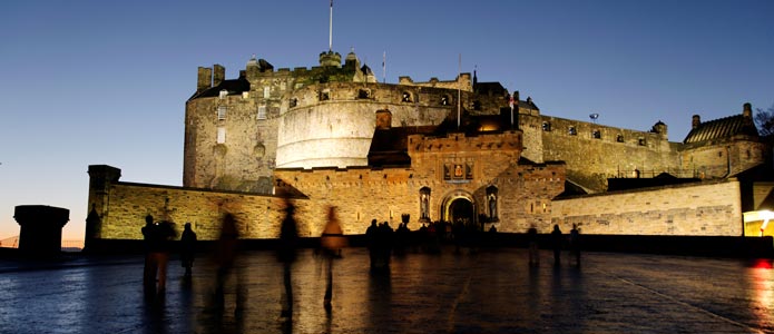 Edinburgh Castle vid solnedgången